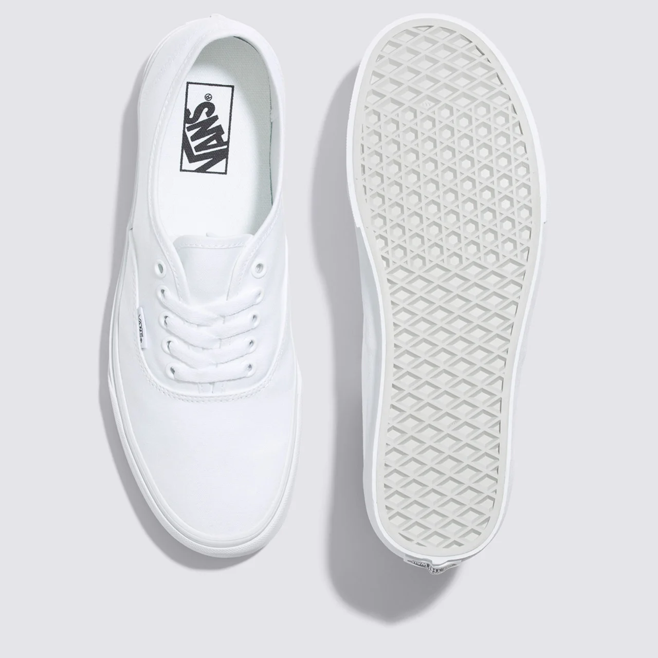 TÊNIS AUTHENTIC TRUE WHITE