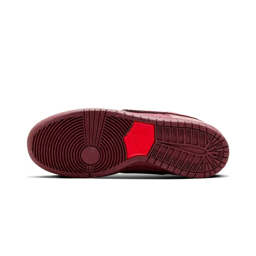 TÊNIS NIKE DUNK SB LOW "BURGUNDY CRUSH"