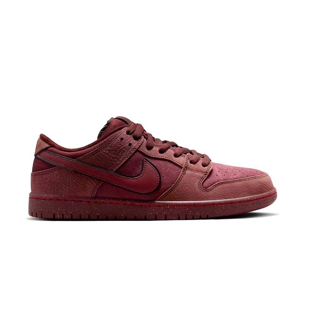 TÊNIS NIKE DUNK SB LOW "BURGUNDY CRUSH"