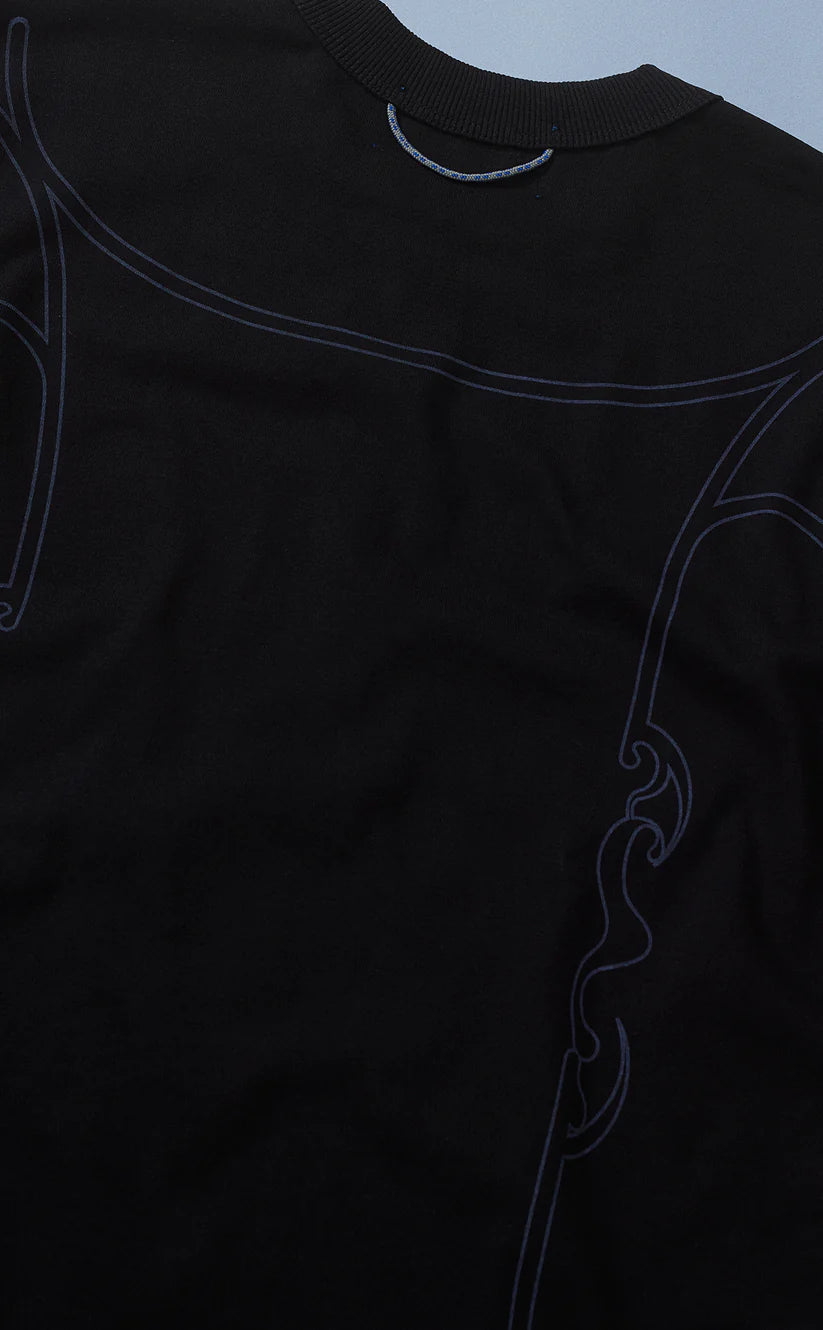 CAMISETA QC LINHAS BOXY PRETO