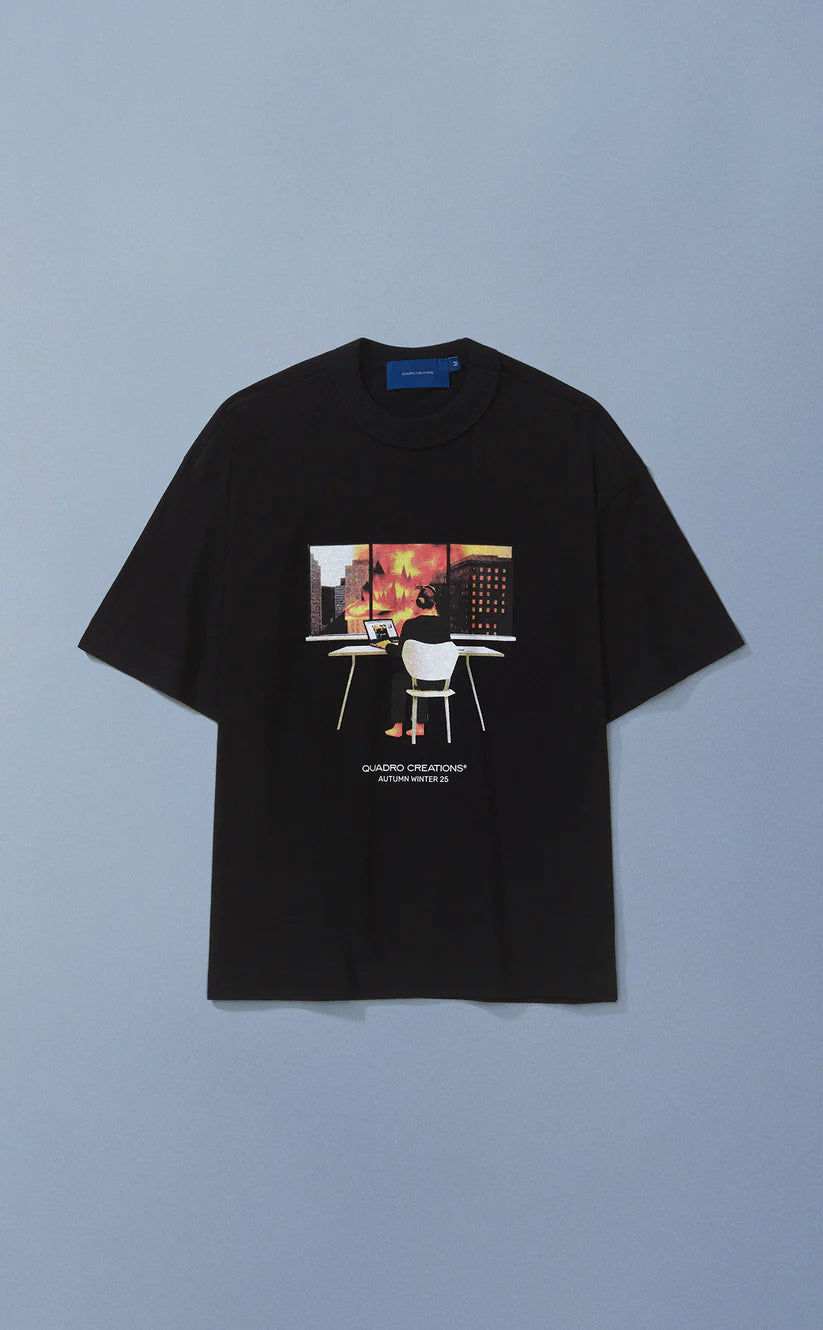 CAMISETA QC JANELA BOXY PRETO