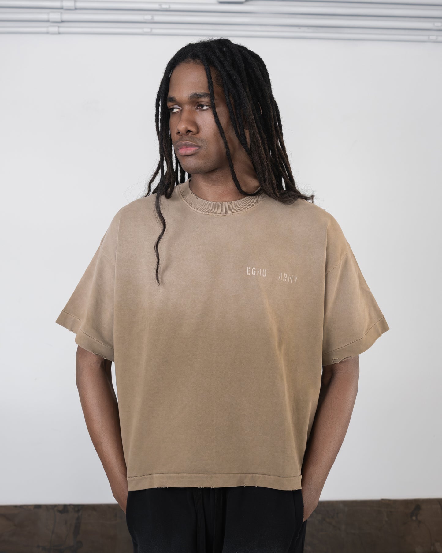 UNF BOXY TEE SAND