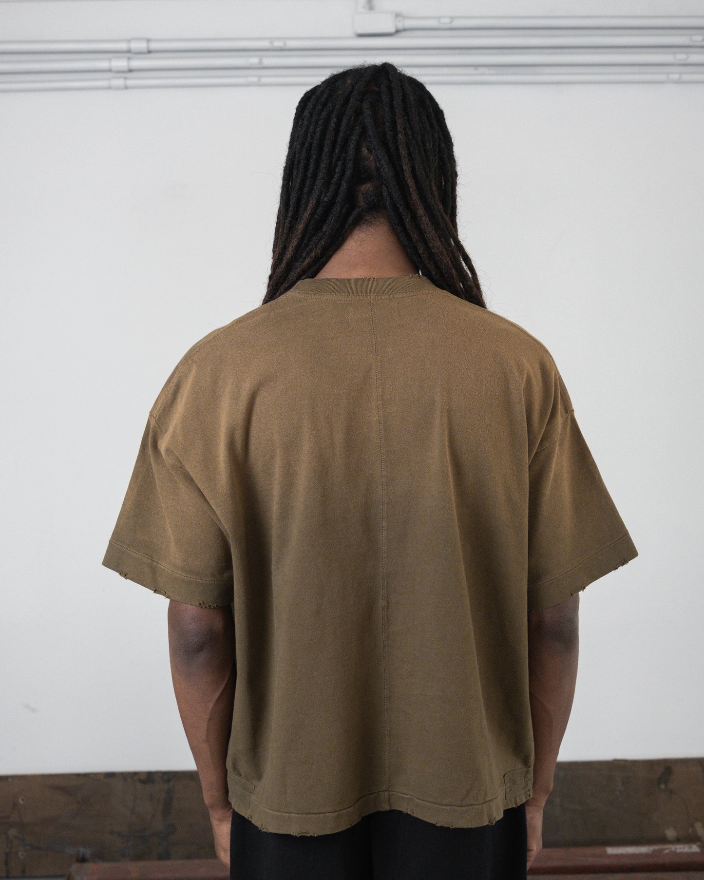 UNF BOXY TEE OLIVE GREEN
