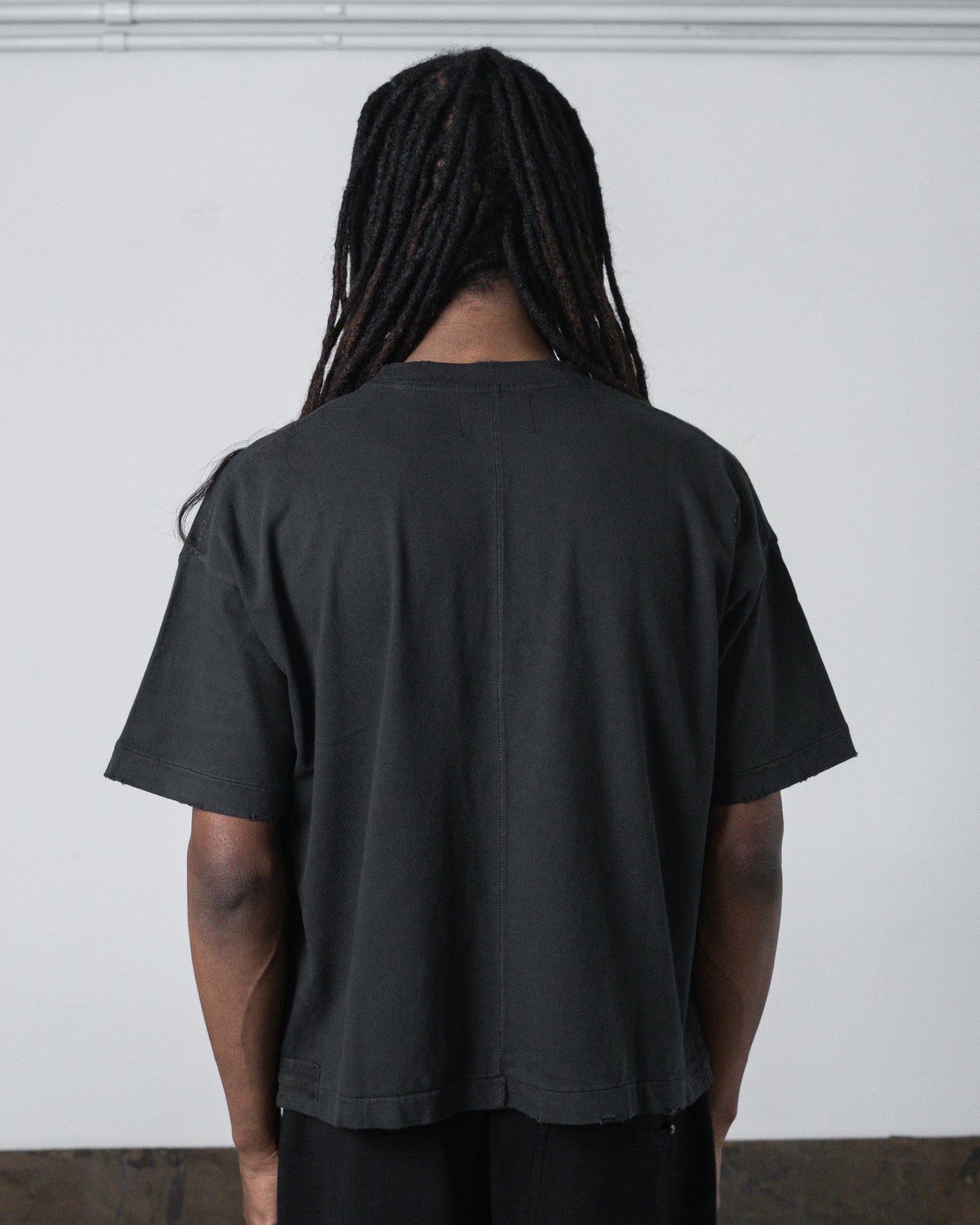 UNF BOXY TEE BLACK
