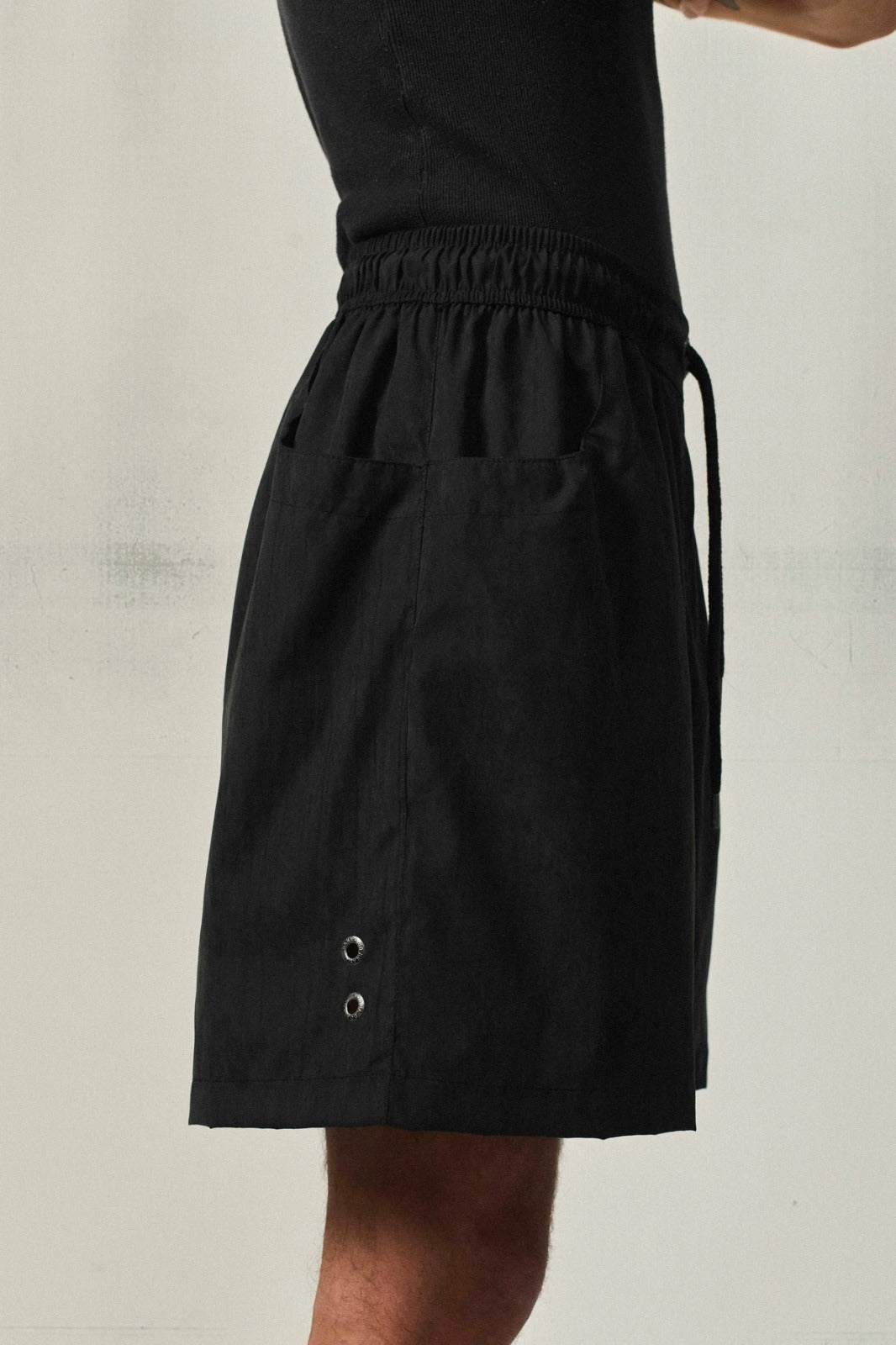 Short Bolso Duplo B Garca Preto