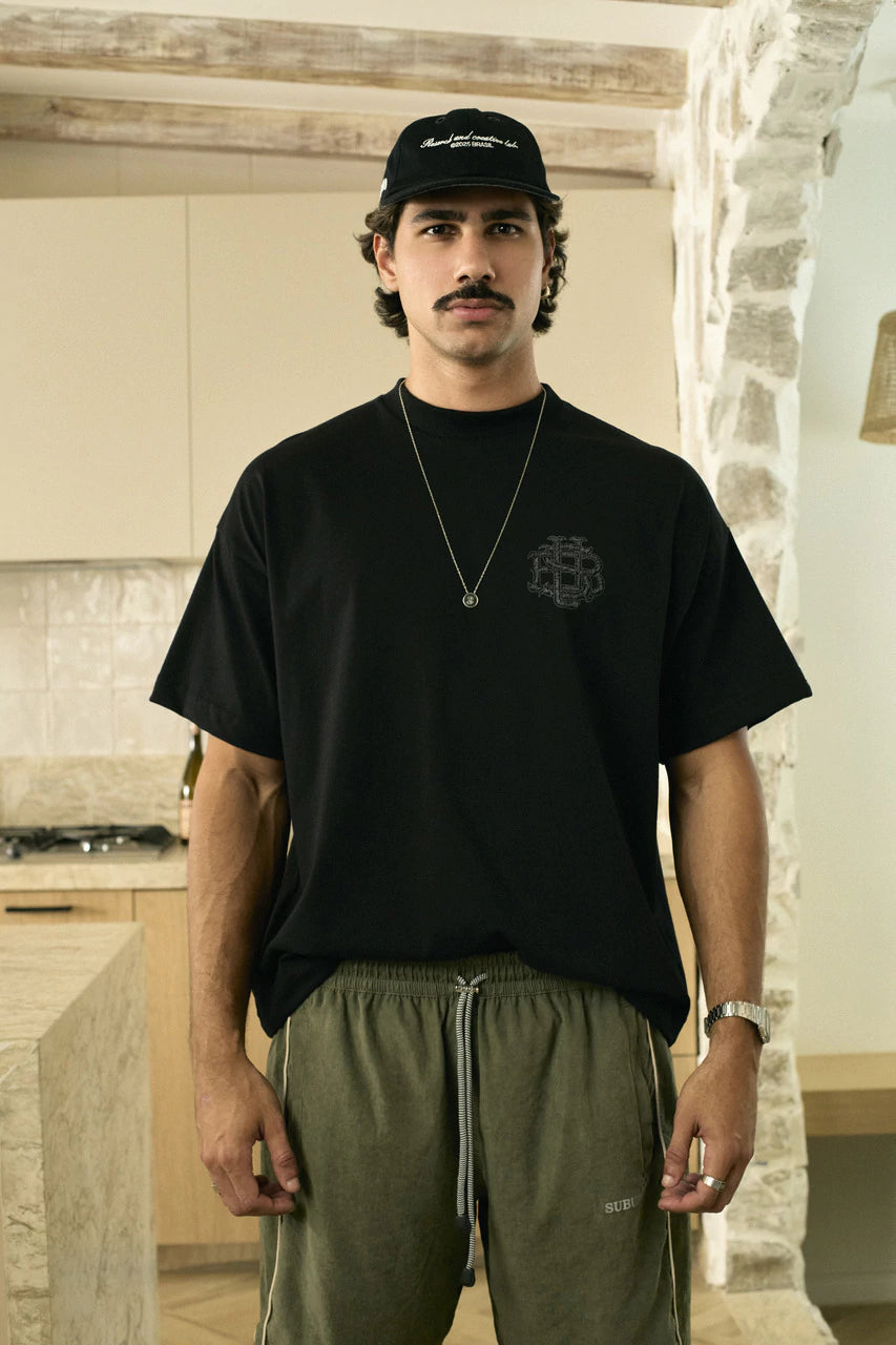 MONOGRAM BOXY TEE PRETO