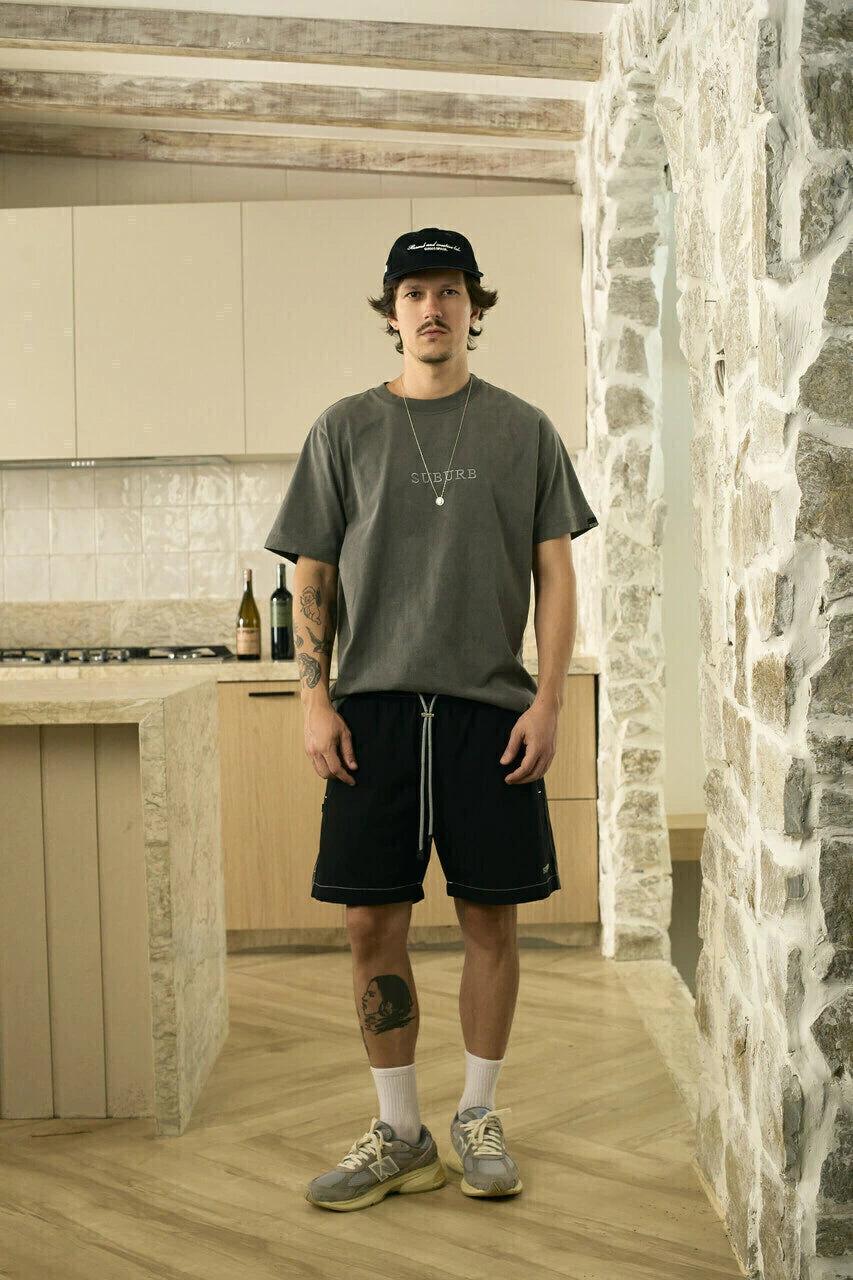 EMBROIDERY LOGO REGULAR TEE BLACK GREY
