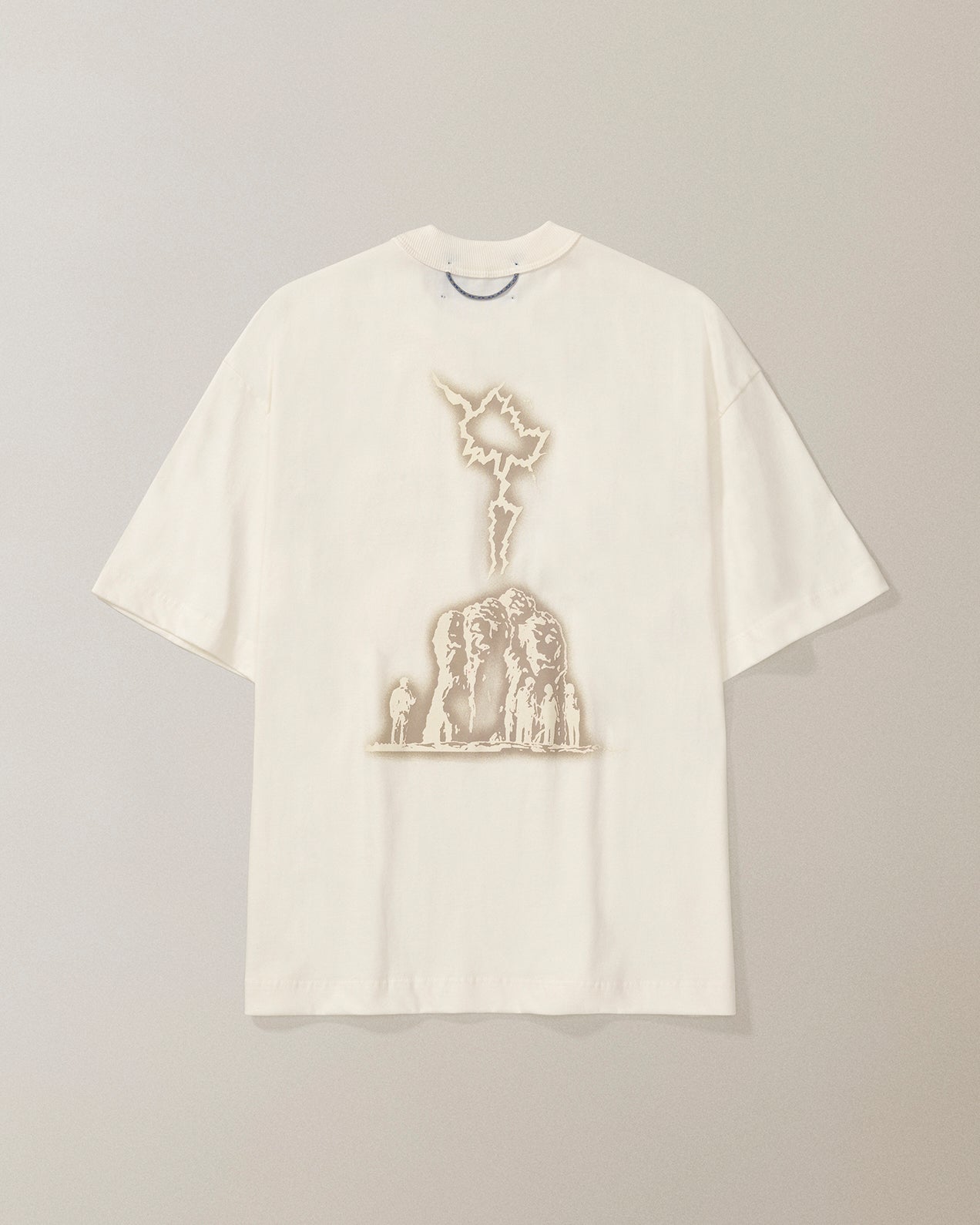 CAMISETA QC ARQUEOLOGOS BOXY OFF WHITE