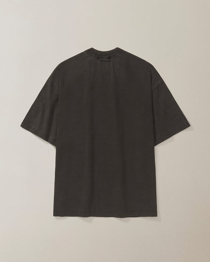 CAMISETA QC BOMBA CIDADE BOXY STONED PRETO