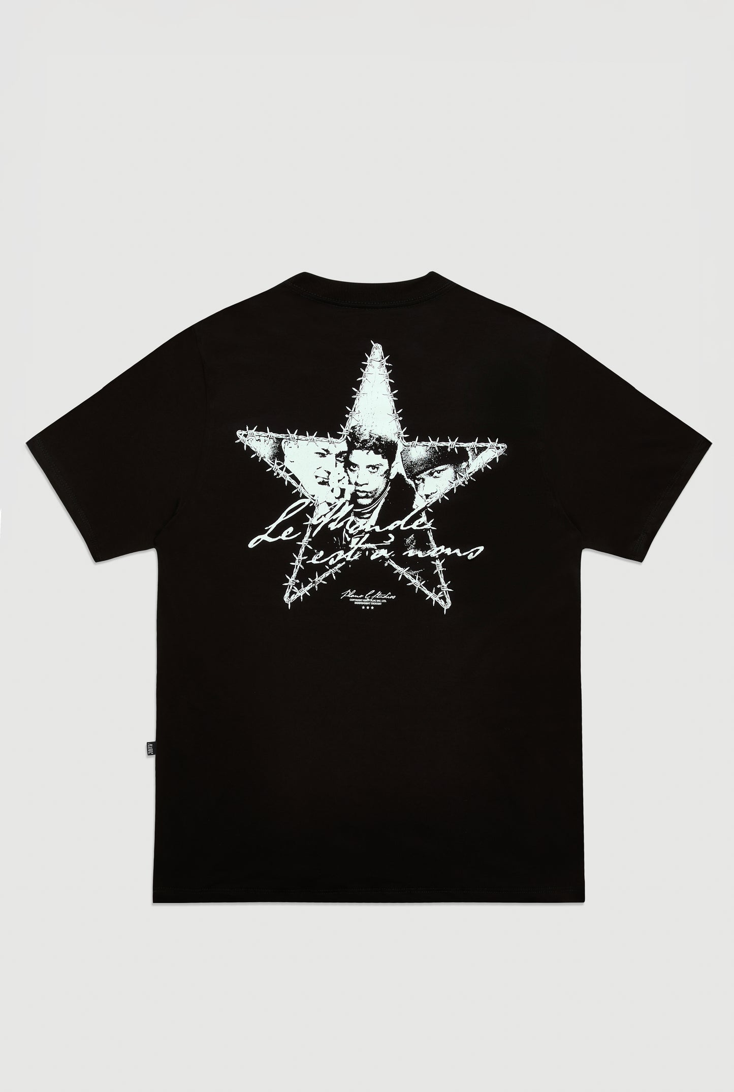 CAMISETA LE MONDE EST Á NOUS PRETO