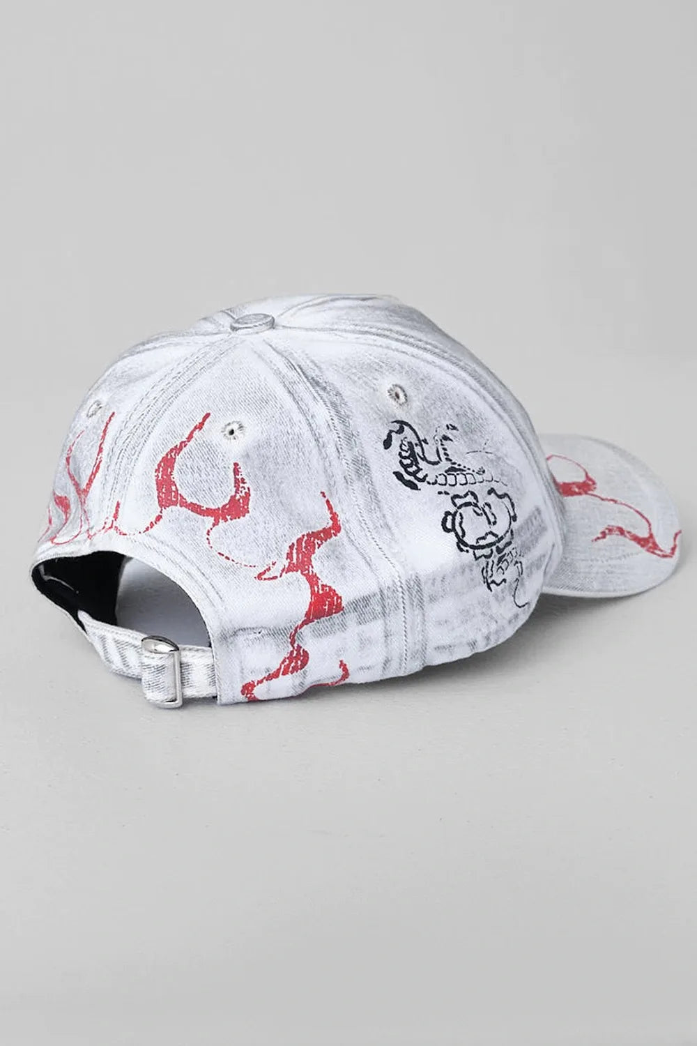 DAD HAT COBRA EM CHAMAS OFF WHITE