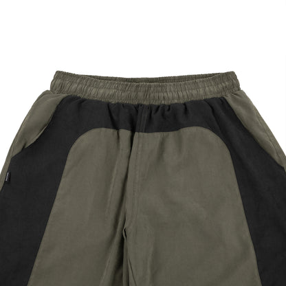 Arch Shorts In Brown