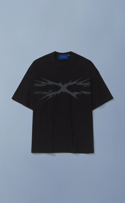 CAMISETA QC SPIKES BOXY PRETO