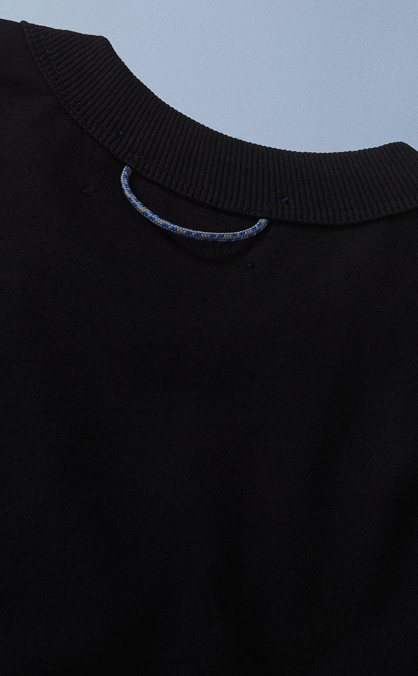 CAMISETA QC SPIKES BOXY PRETO