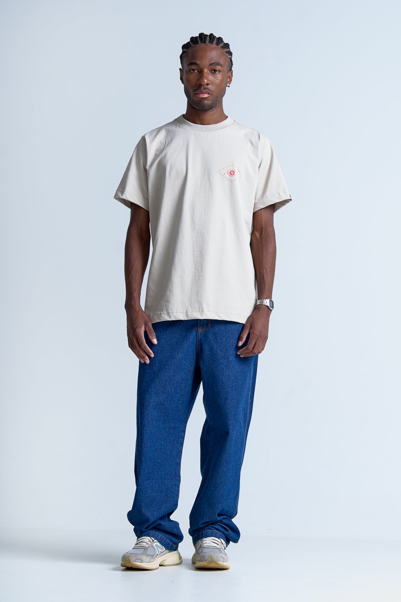 CAMISETA REGULAR GRAND HOTEL  BEGE