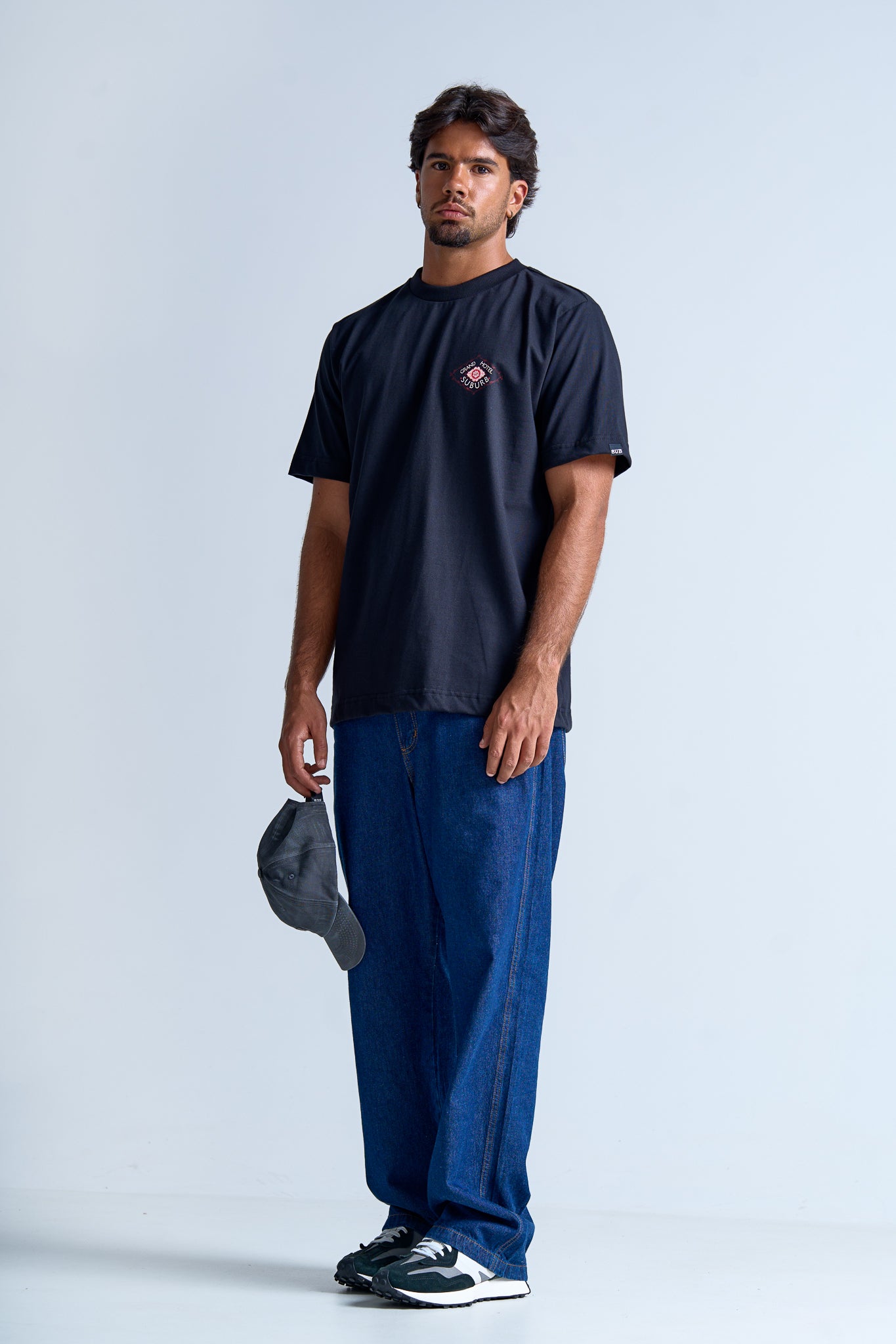 CAMISETA REGULAR GRAND HOTEL  PRETO