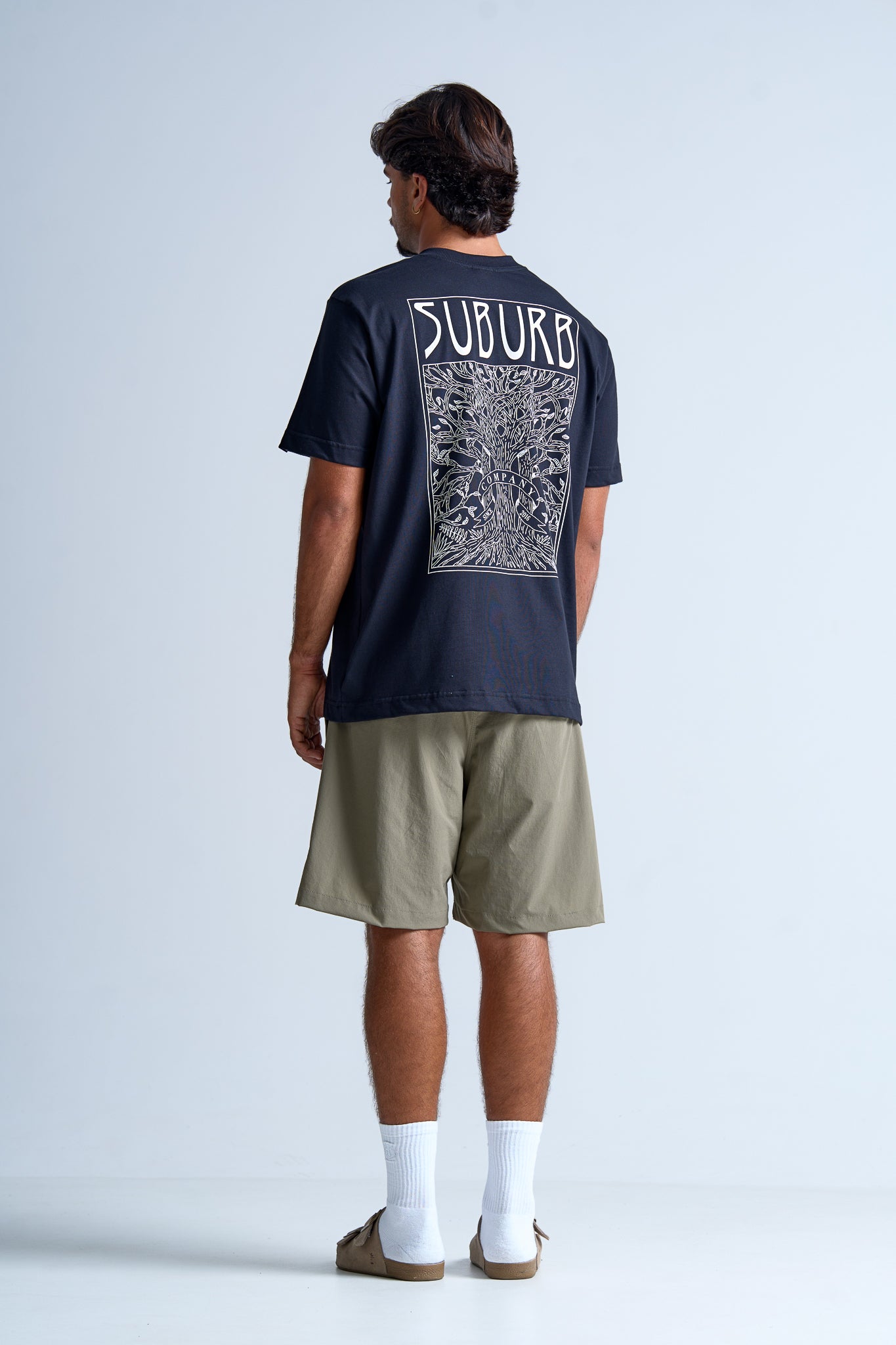 CAMISETA REGULAR TREE  PRETO