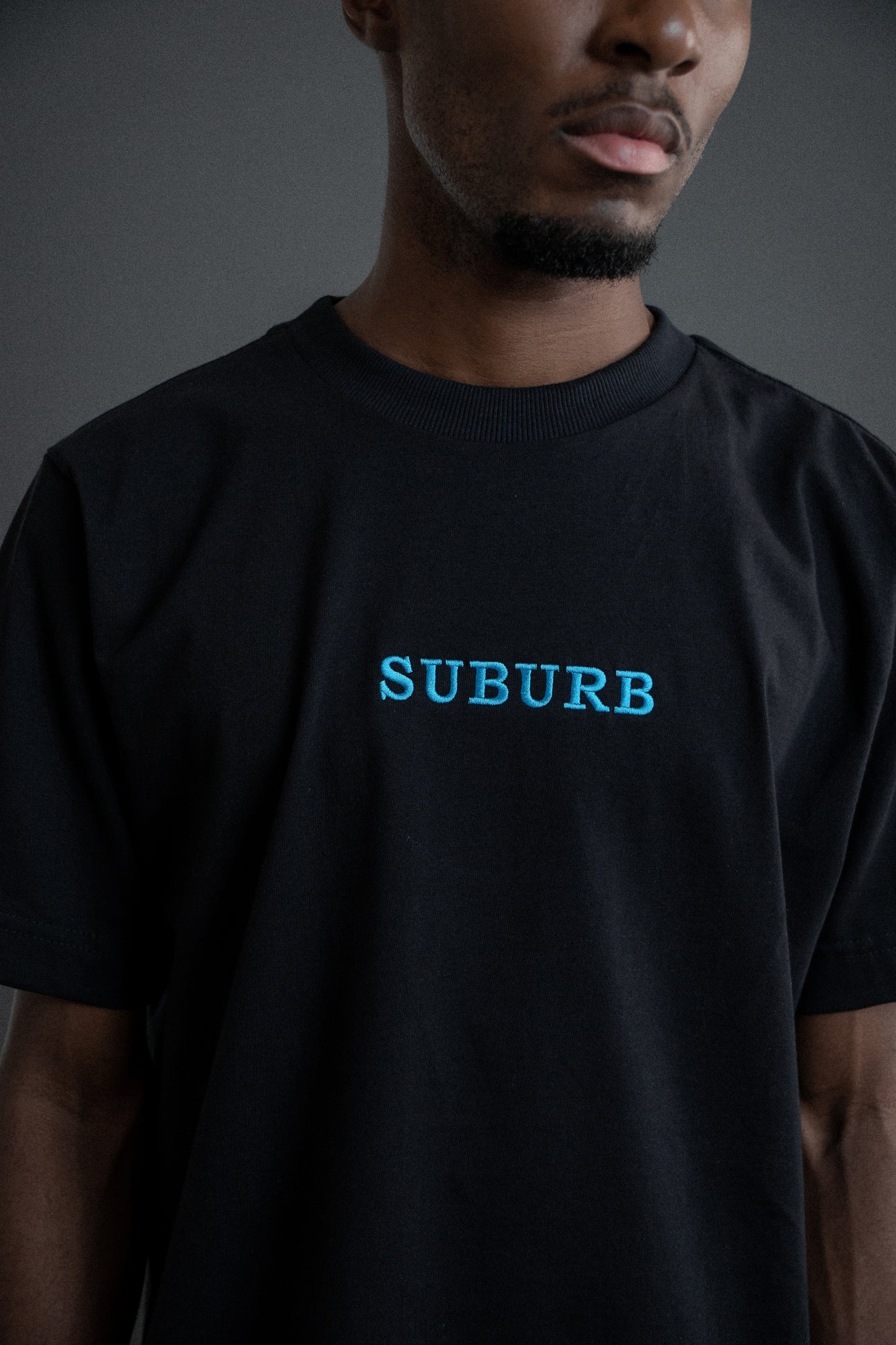 CAMISETA REGULAR EMBOIDERY PRETO