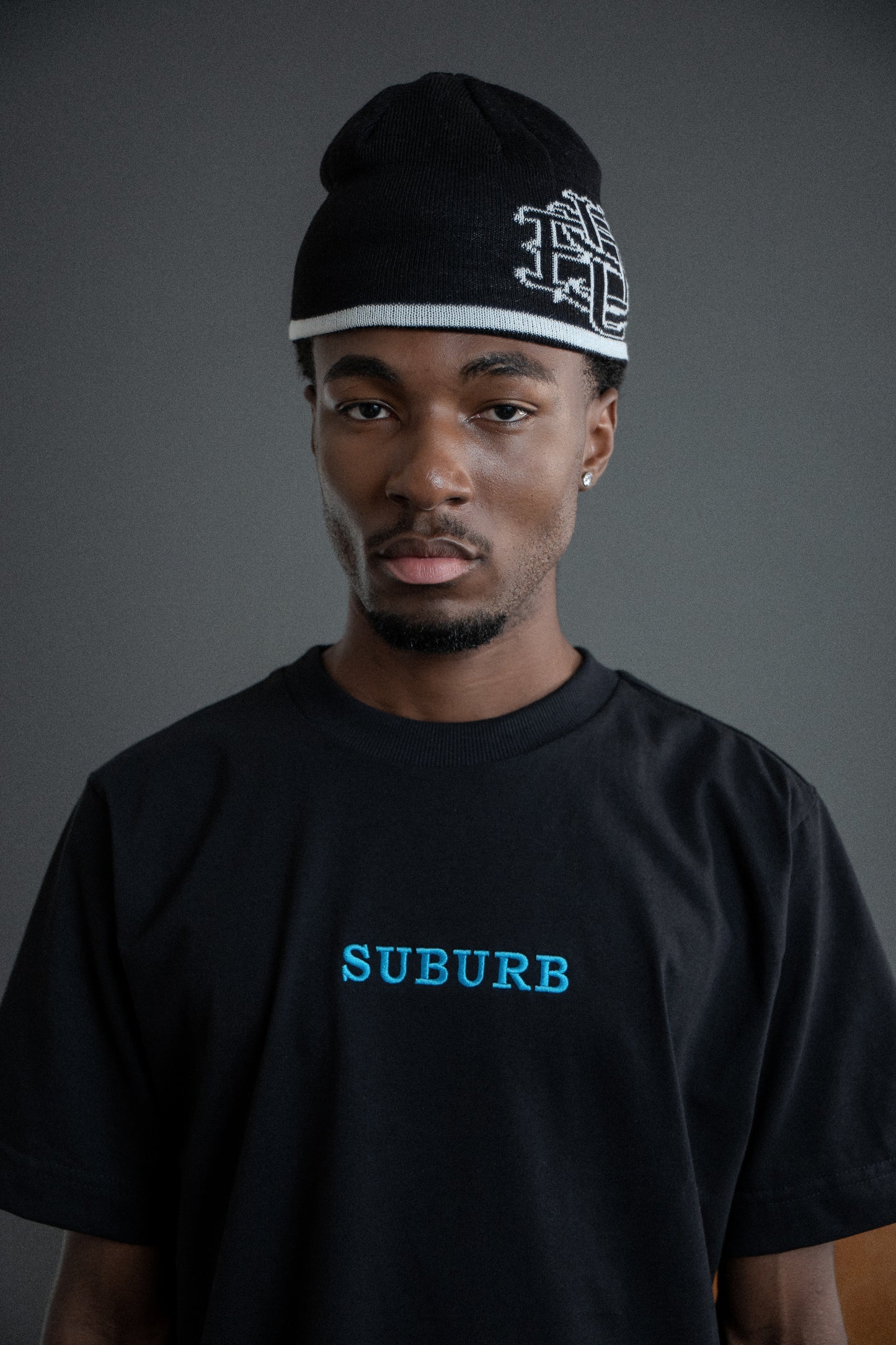 CAMISETA REGULAR EMBOIDERY PRETO