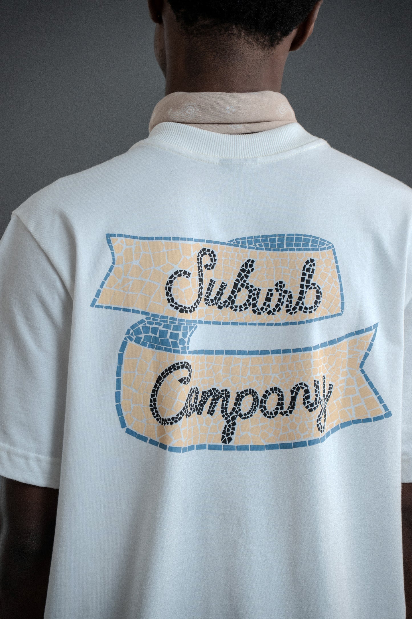 CAMISETA REGULAR MOSAIC OFF WHITE
