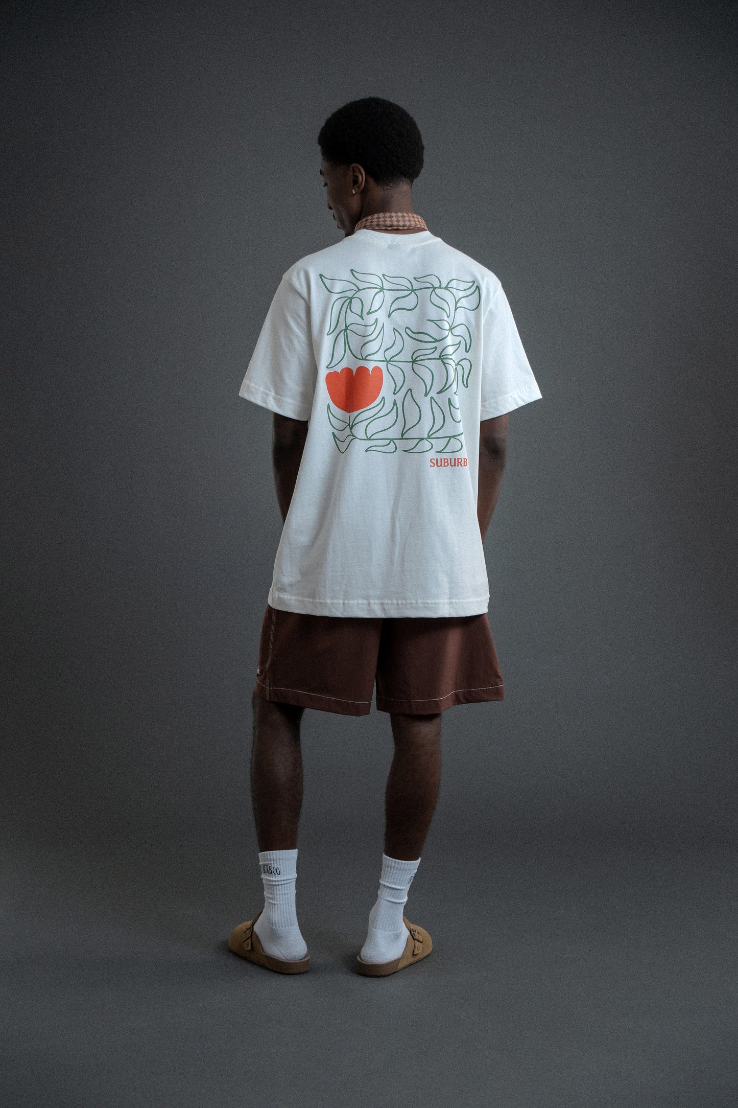 CAMISETA REGULAR FLOWERS OFF WHITE