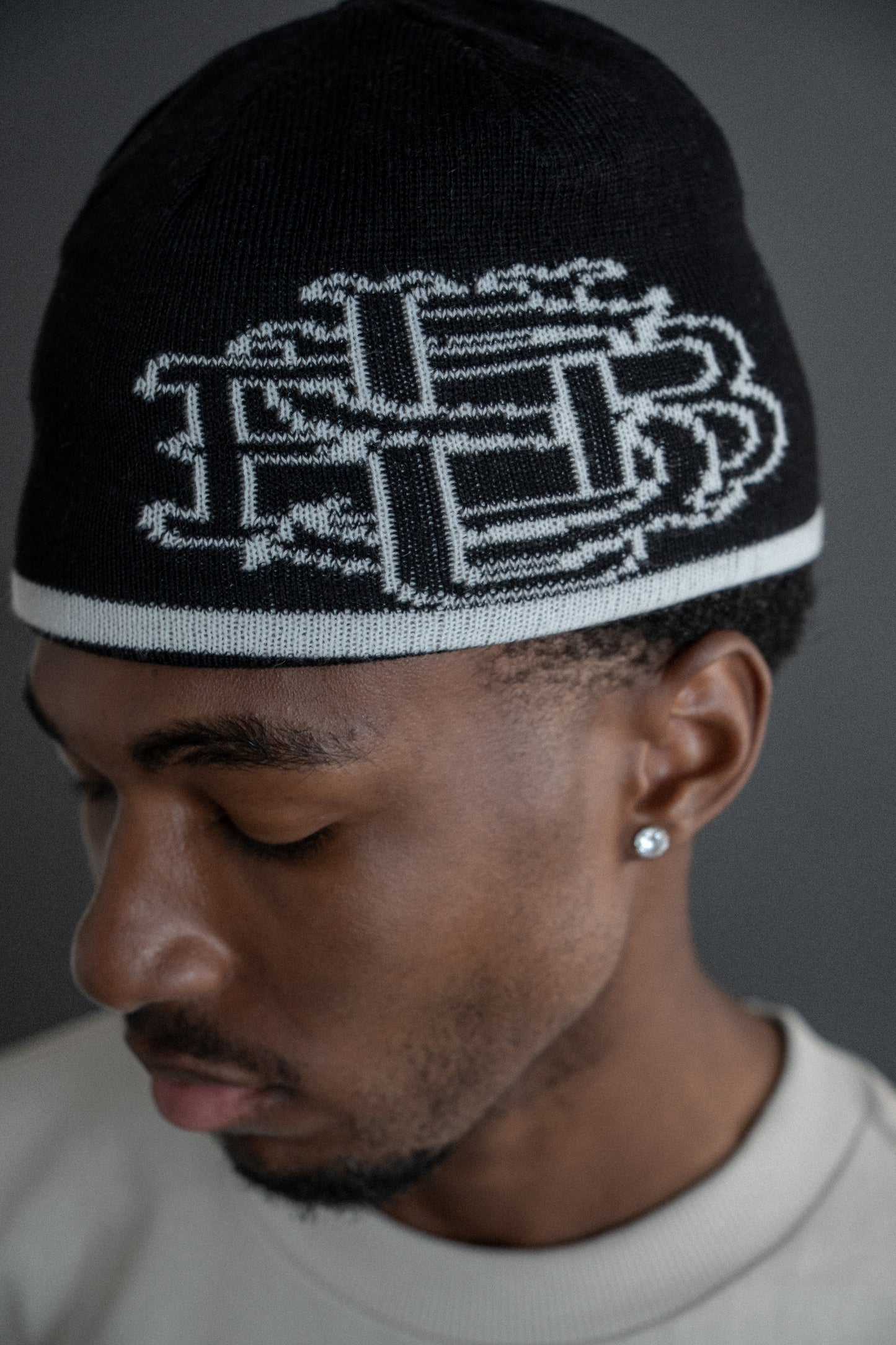 GORRO DUPLA FACE MONOGRAM - Dupla face