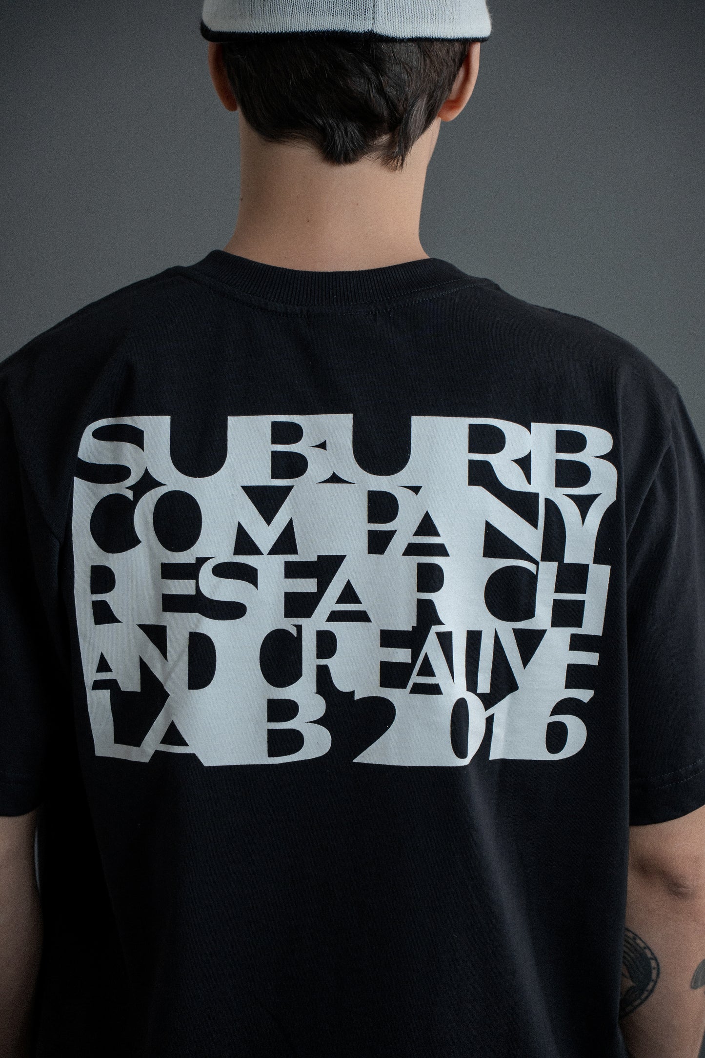 CAMISETA REGULAR KLAUS PRETO