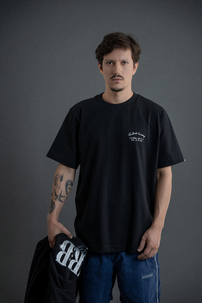 CAMISETA REGULAR PATISSERIE PRETO