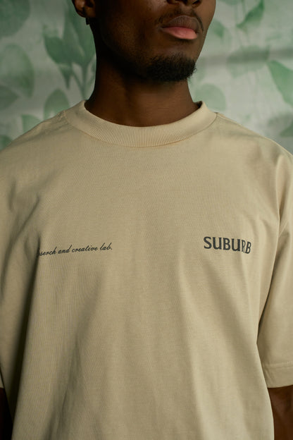 BANNER REGULAR TEE PRETO