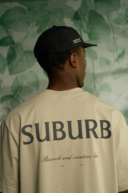 BANNER REGULAR TEE PRETO