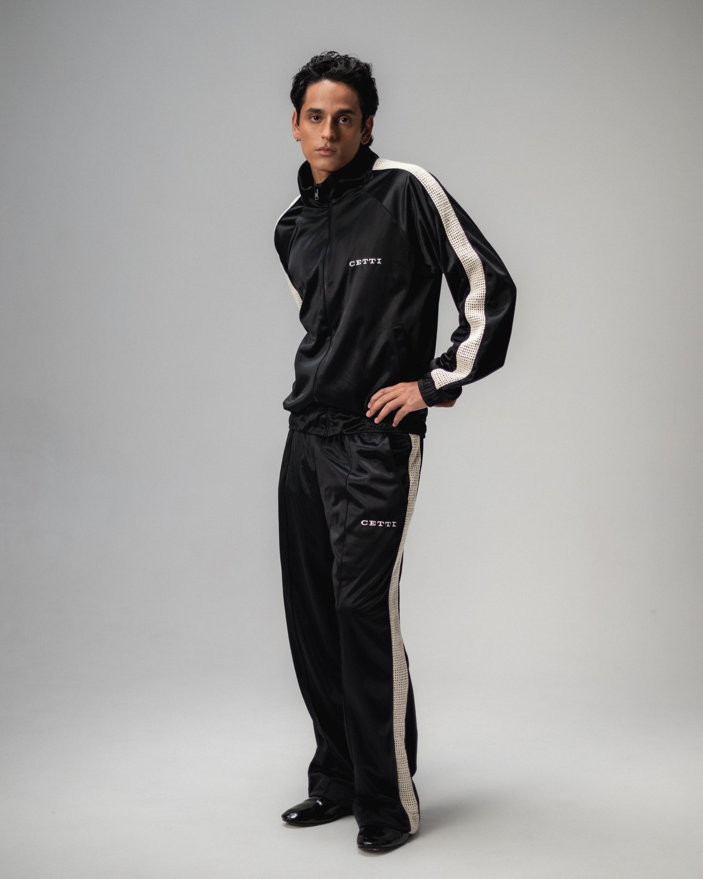 CALCA ESPORTIVA "VOYAGE" BLACK