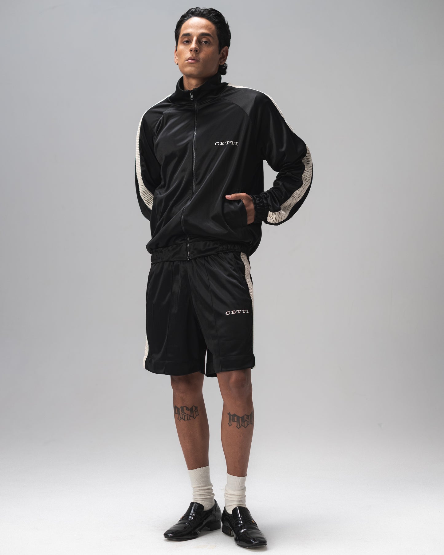 BERMUDA ESPORTIVA "VOYAGE" BLACK