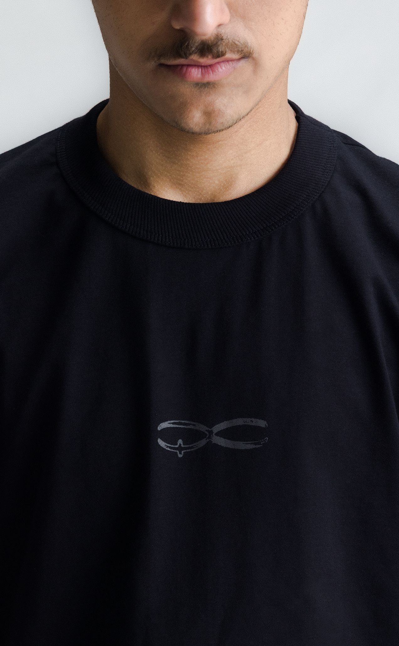 TSHIRT QUADRO CREATIONS REGULAR BLACK