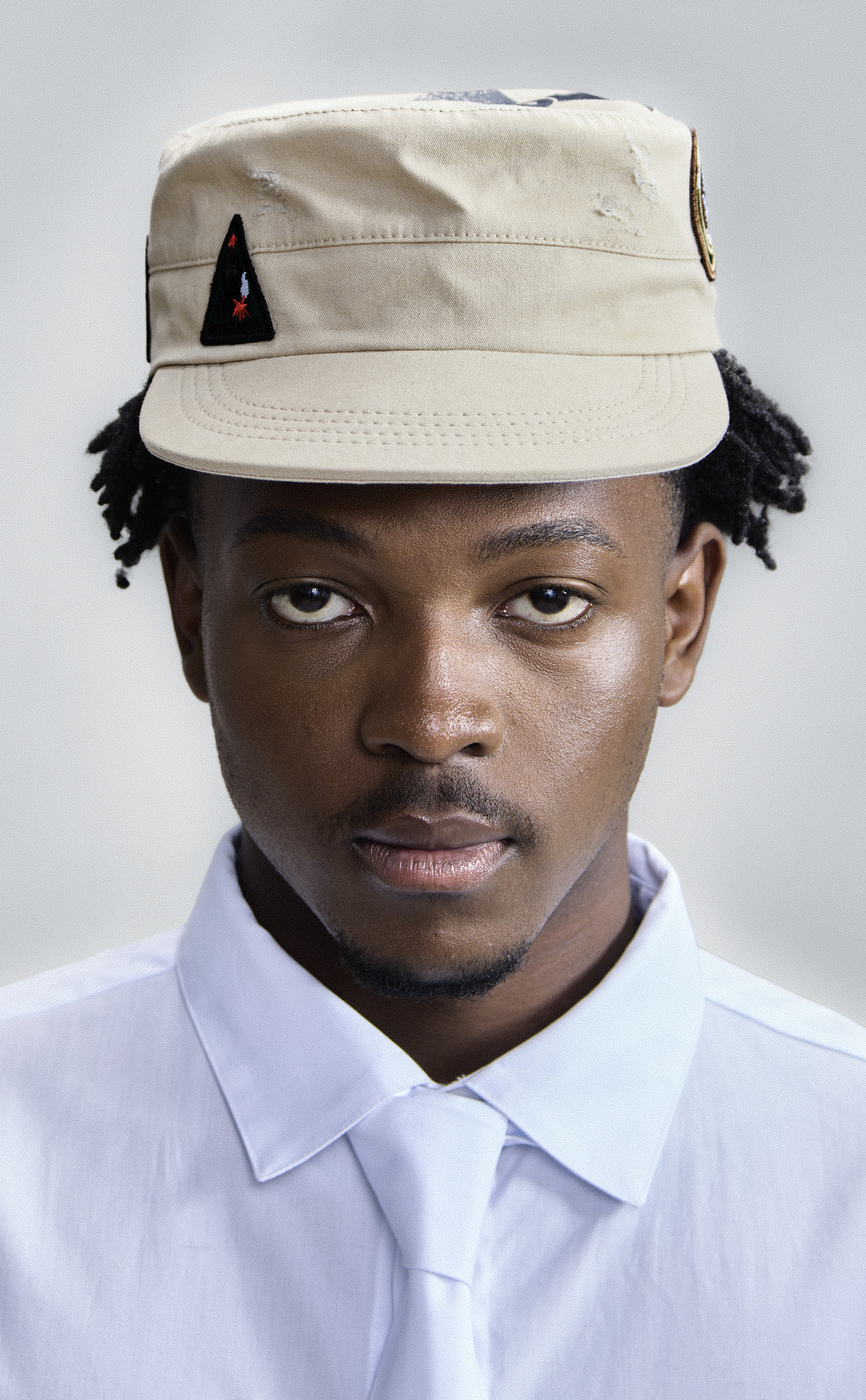 COMBAT PATCH HAT BEIGE