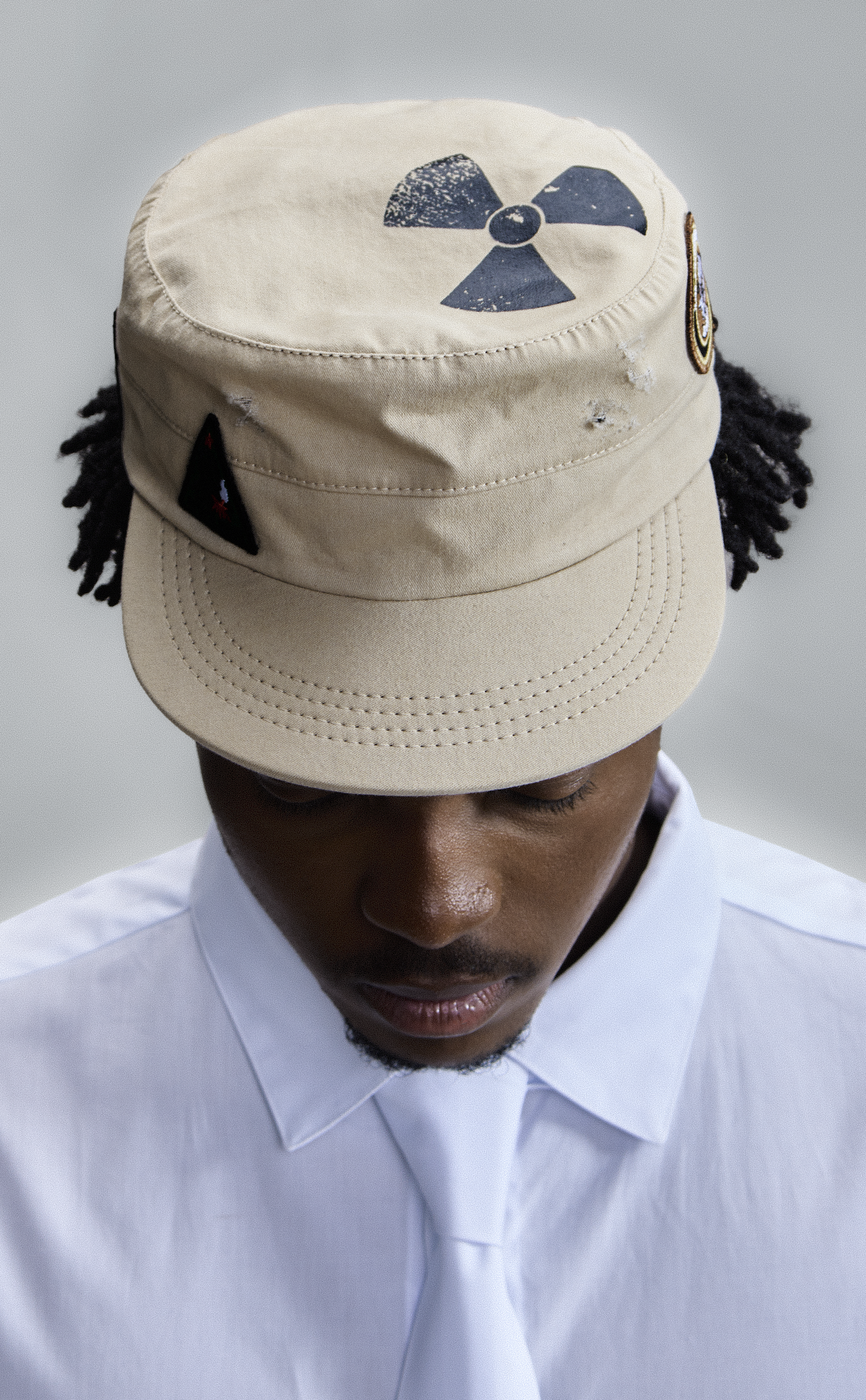 COMBAT PATCH HAT BEIGE