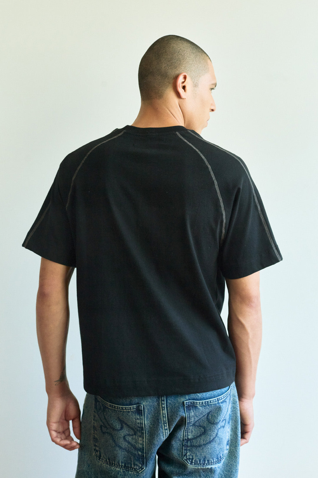 Camiseta Recortada B Garca Preta