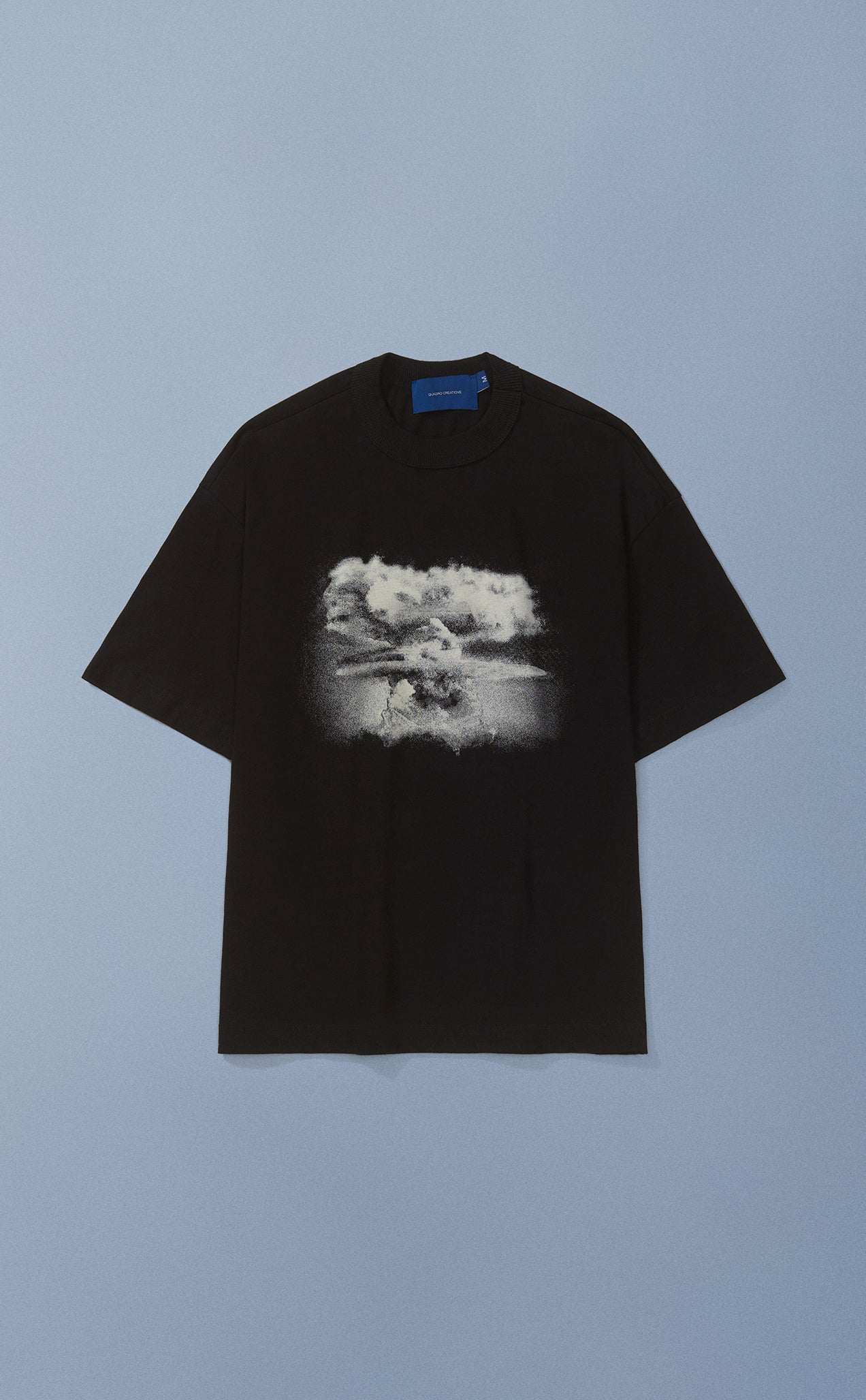 CAMISETA QC 24 DE OUTUBRO BOXY PRETO