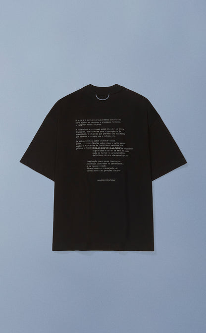 CAMISETA QC 24 DE OUTUBRO BOXY PRETO