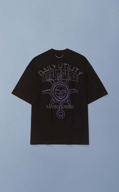 CAMISETA QC SOL EM S.A. BOXY PRETO