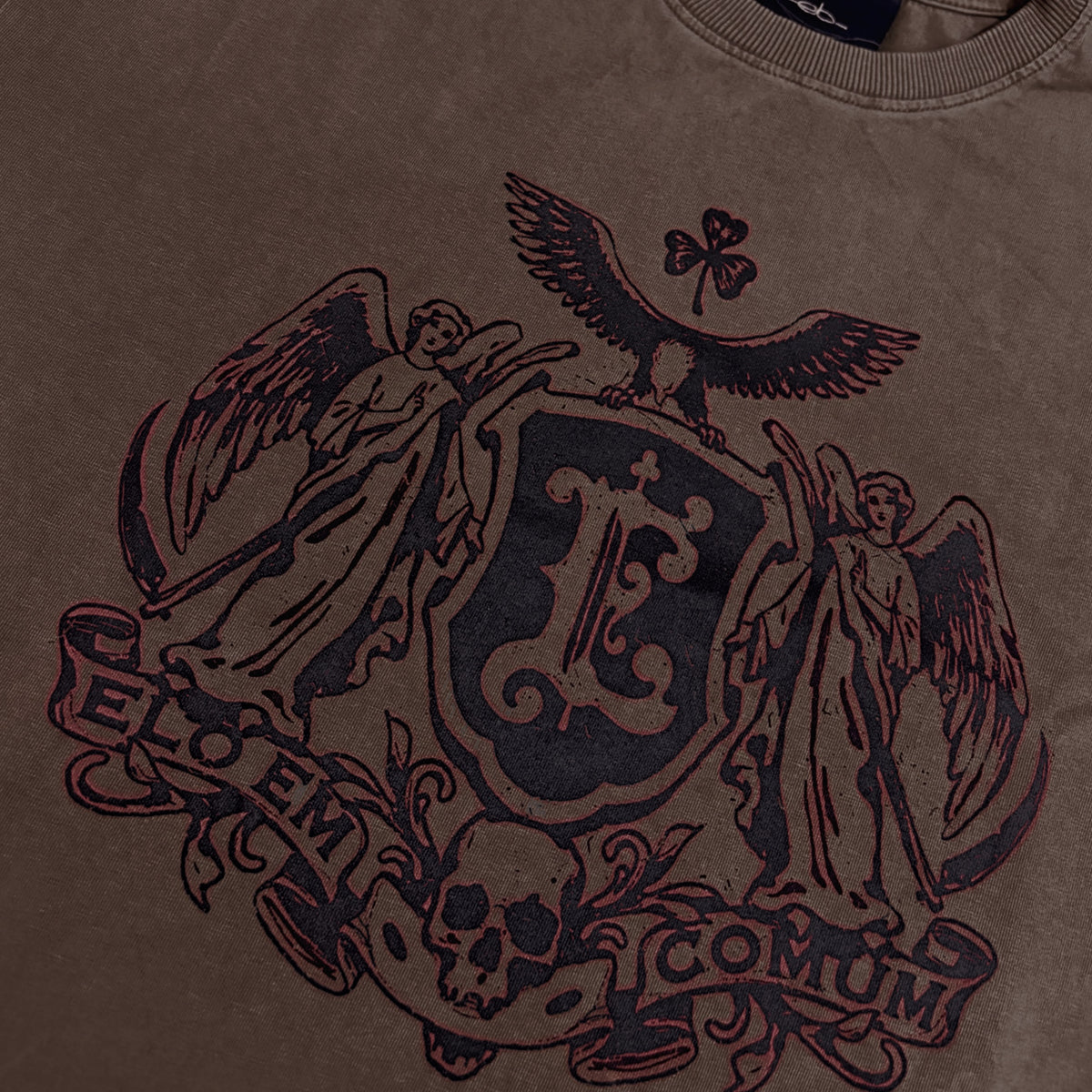 CAMISETA REGULAR   STANDART  MARROM