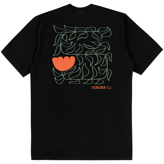 CAMISETA REGULAR FLOWERS PRETO