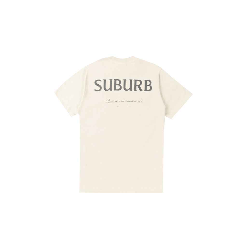 BANNER REGULAR TEE PRETO