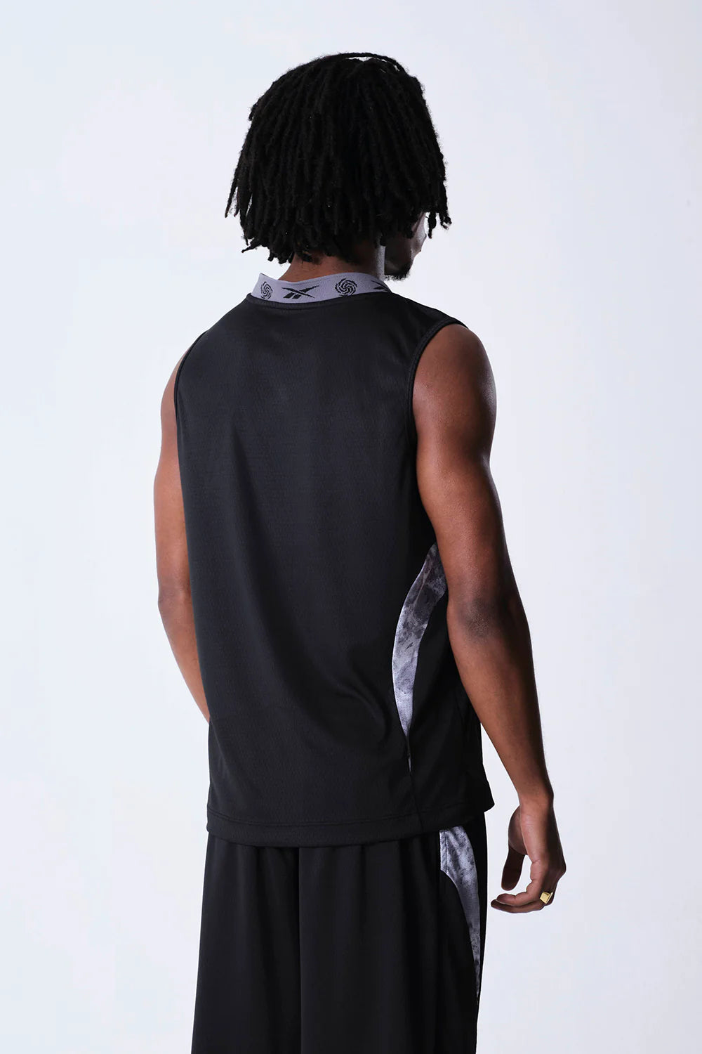 JERSEY REEBOK & THESAINT