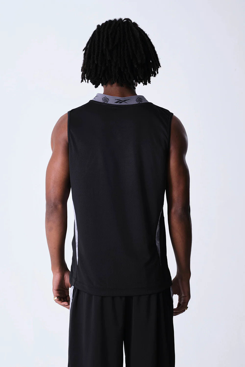 JERSEY REEBOK & THESAINT
